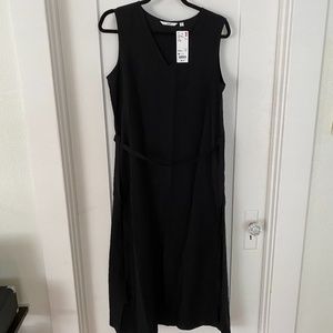 Uniqlo Linen Dress - Brand new